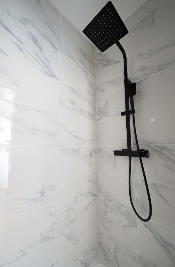 Charmant 2 Pieces A Issy- Les -Moulineaux Apartment Bagian luar foto